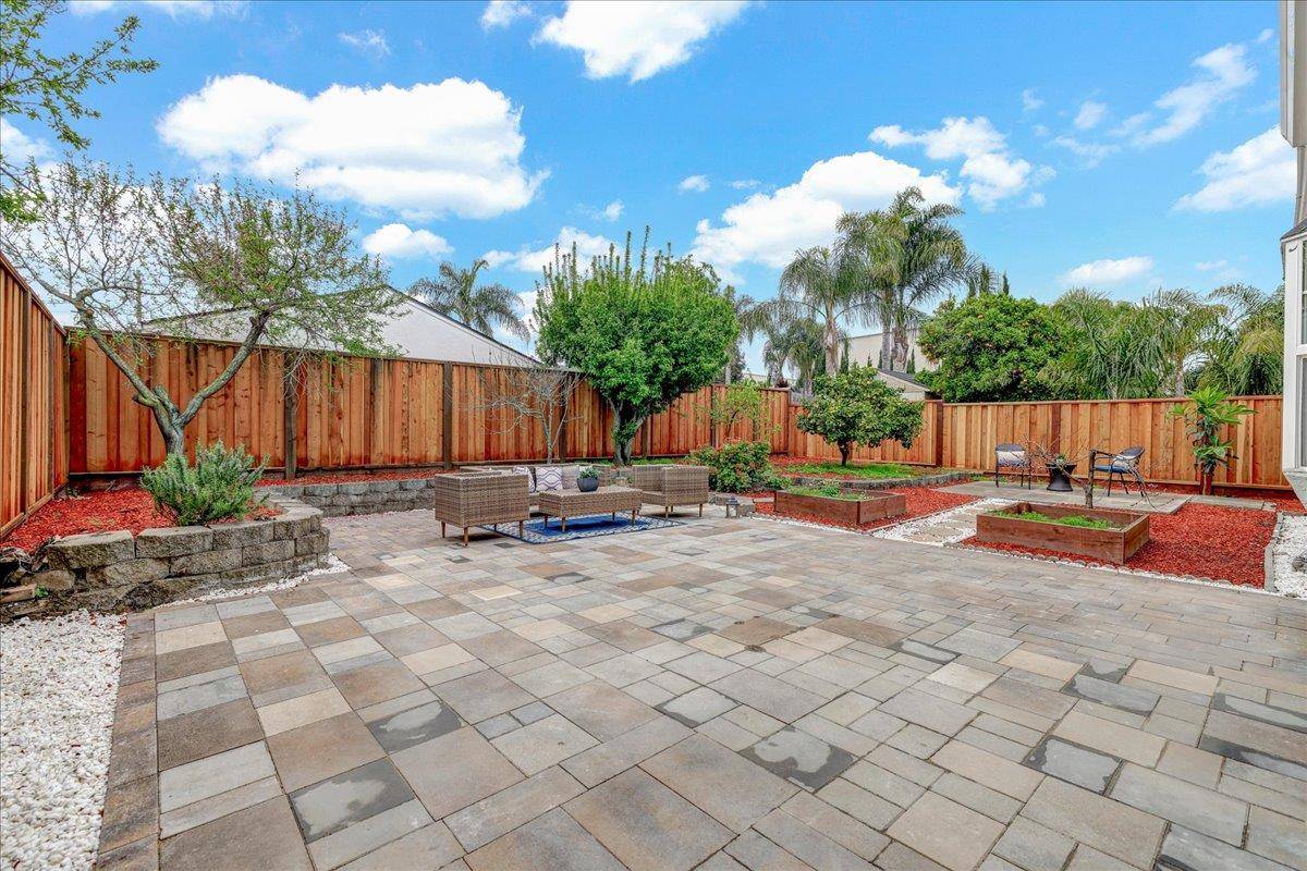 824 Acacia AVE, Sunnyvale, CA 94086