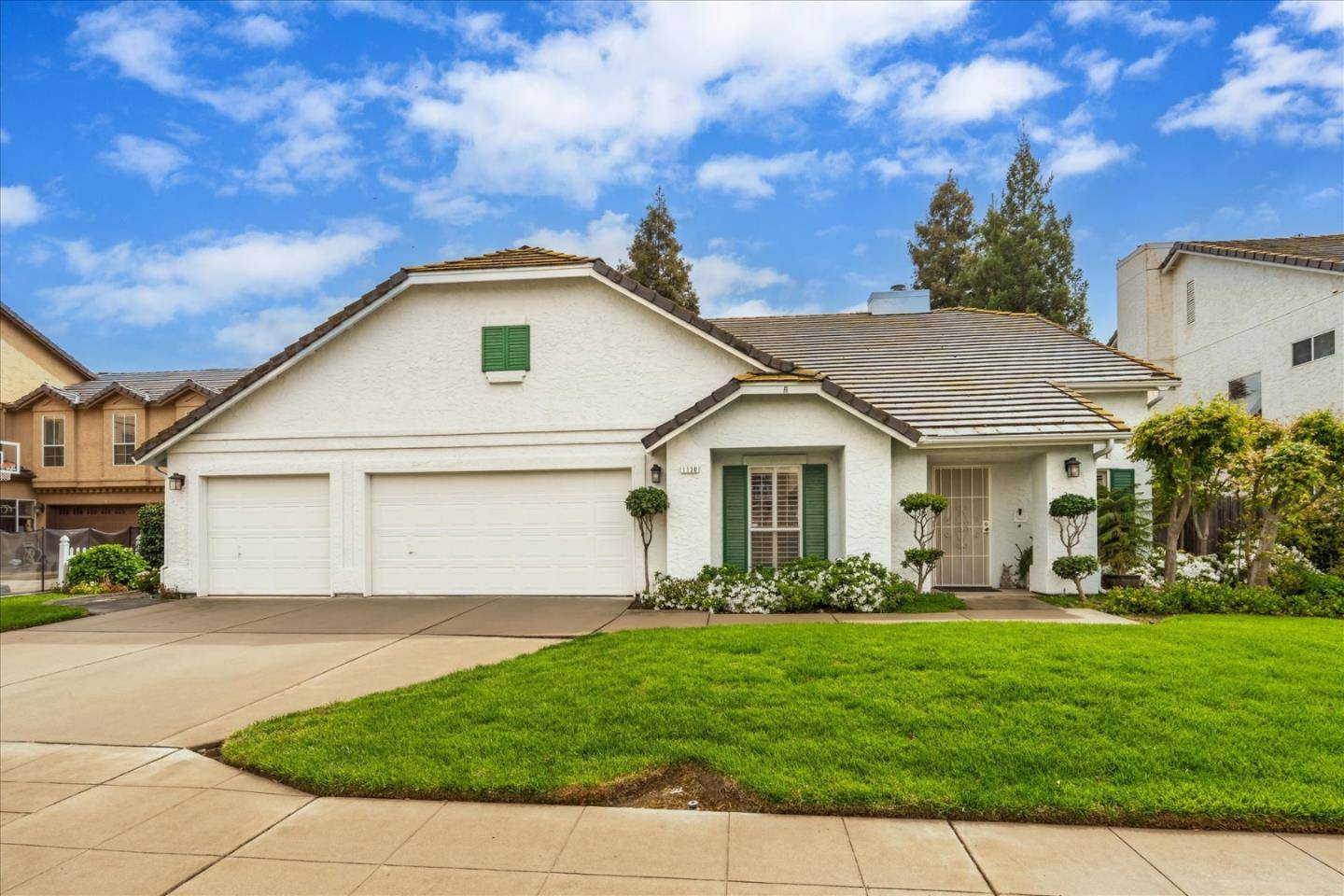 1130 Minarets AVE, Clovis, CA 93611