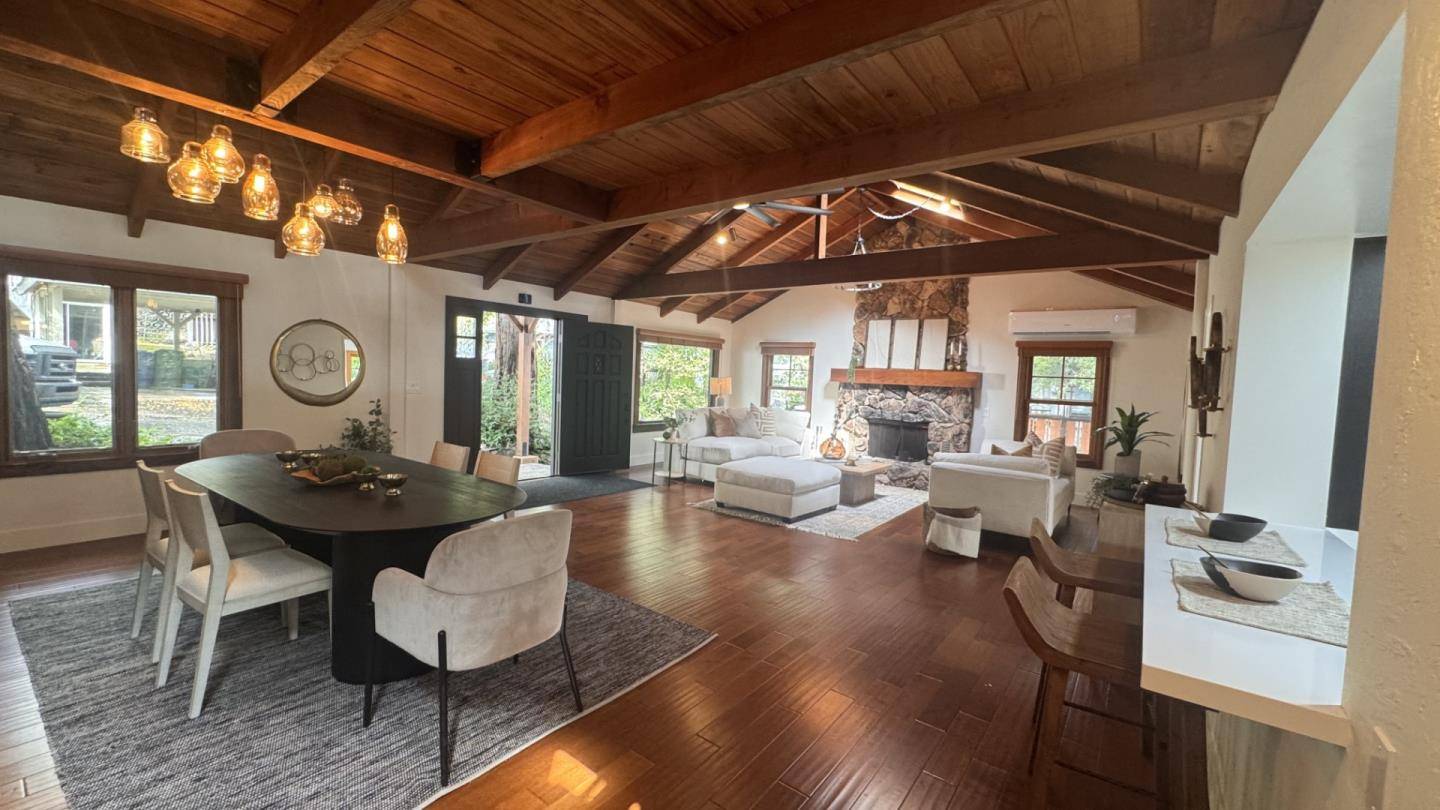 Los Gatos, CA 95033,19940 Oakmont DR