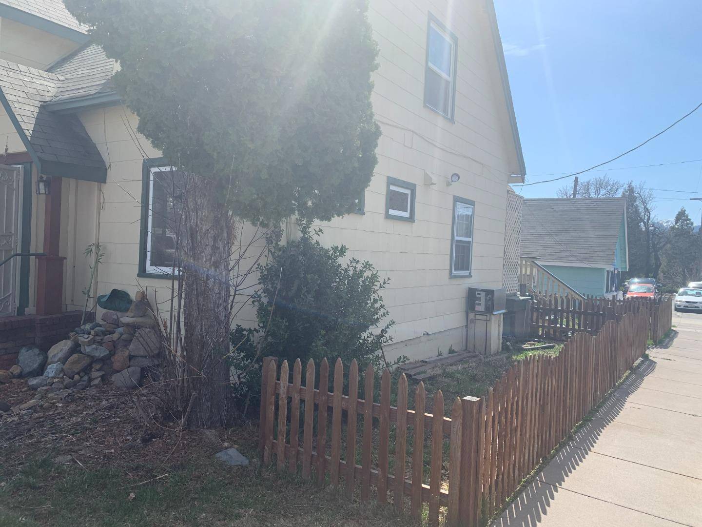 Mount Shasta, CA 96067,531 Chestnut Street ST