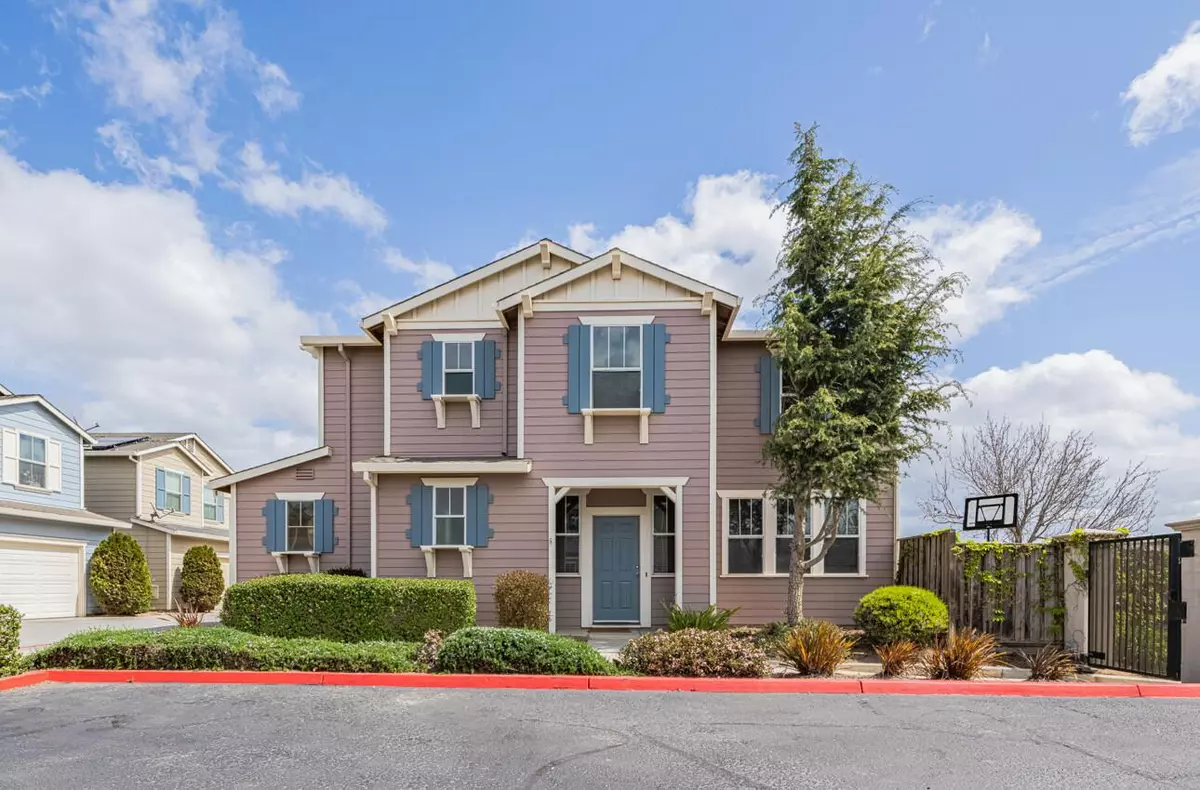 Soledad, CA 93960,271 Azalea PL