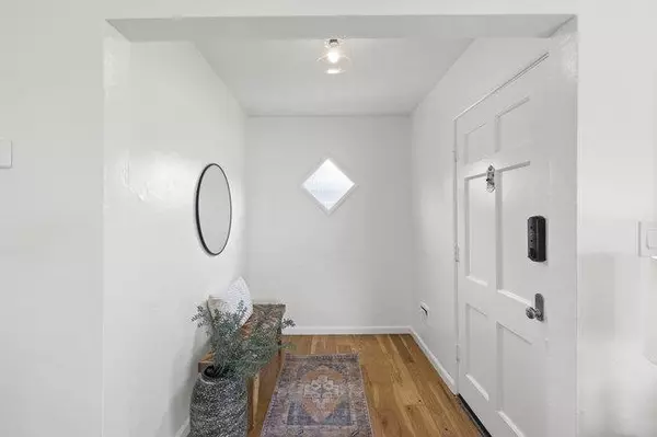 Oakland, CA 94619,4363 Albert ST