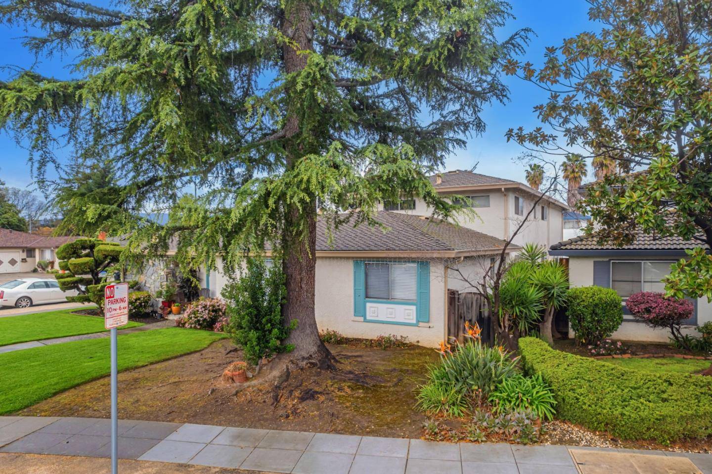 San Jose, CA 95117,849 Opal DR