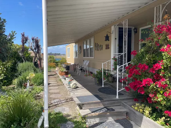 Salinas, CA 93905,150 Kern ST 41