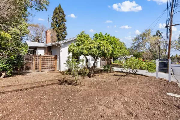 636 Cambridge AVE, Menlo Park, CA 94025