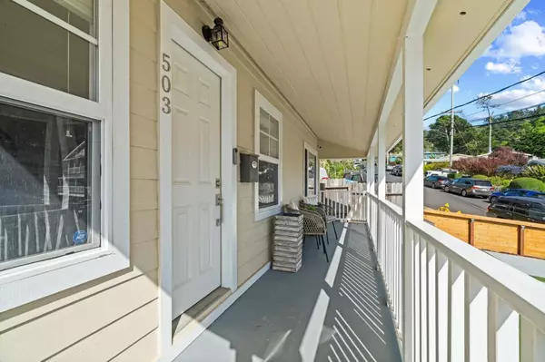 Pacifica, CA 94044,503 Moana WAY