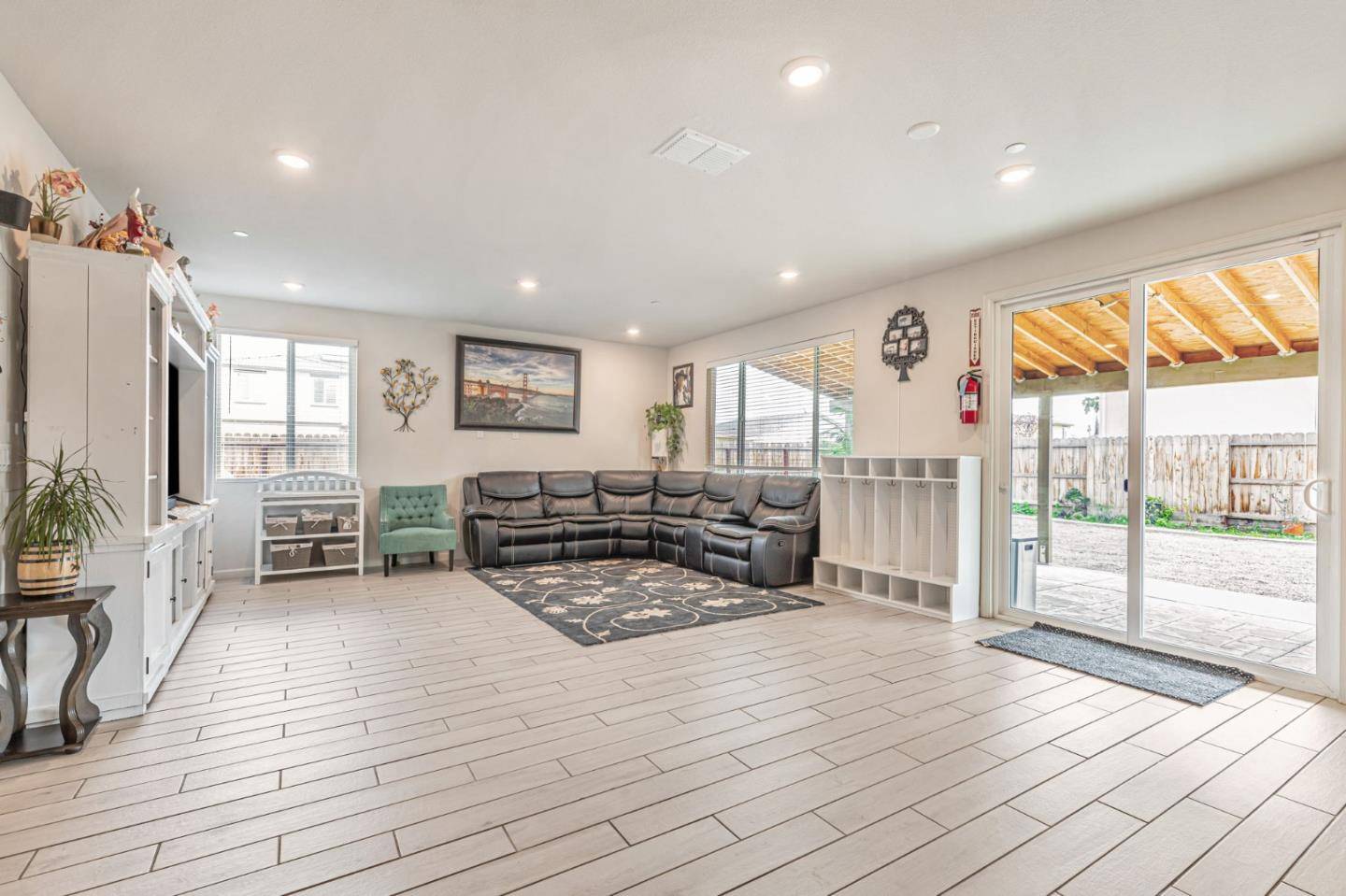 Los Banos, CA 93635,2075 Martin ST