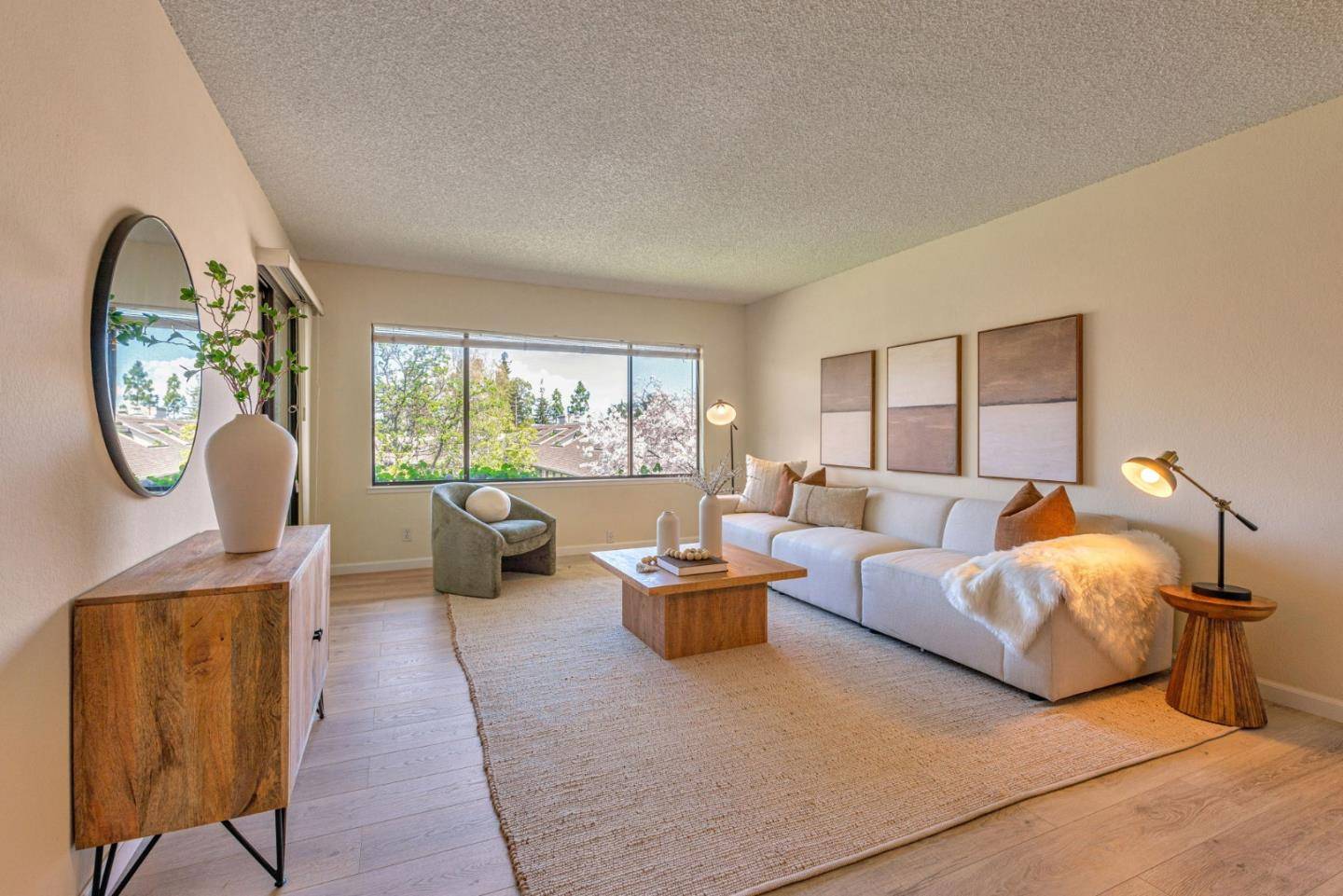 Menlo Park, CA 94025,2140 Santa Cruz AVE D207