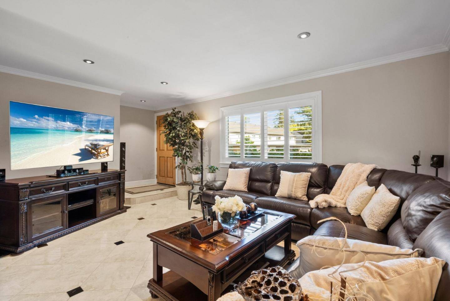 San Jose, CA 95126,1384 N Loop DR
