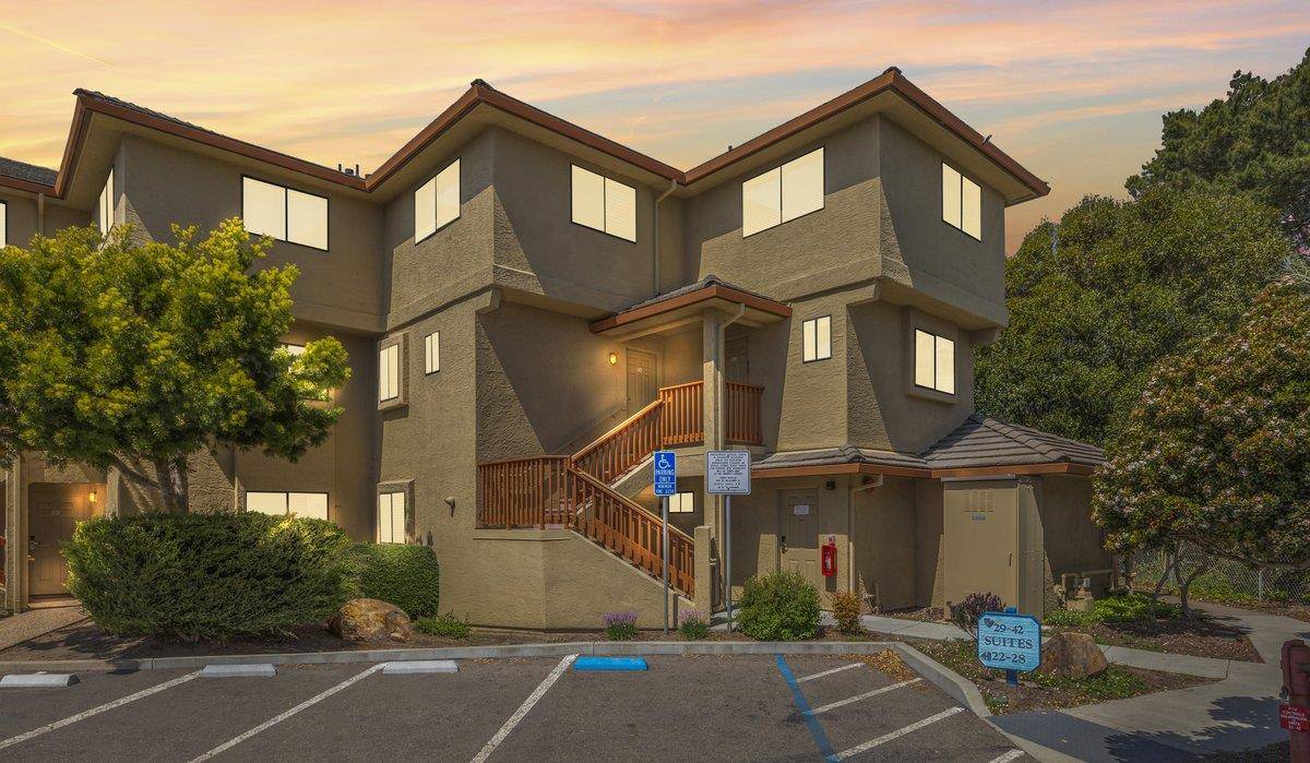 29 Seascape Resort DR, Aptos, CA 95003