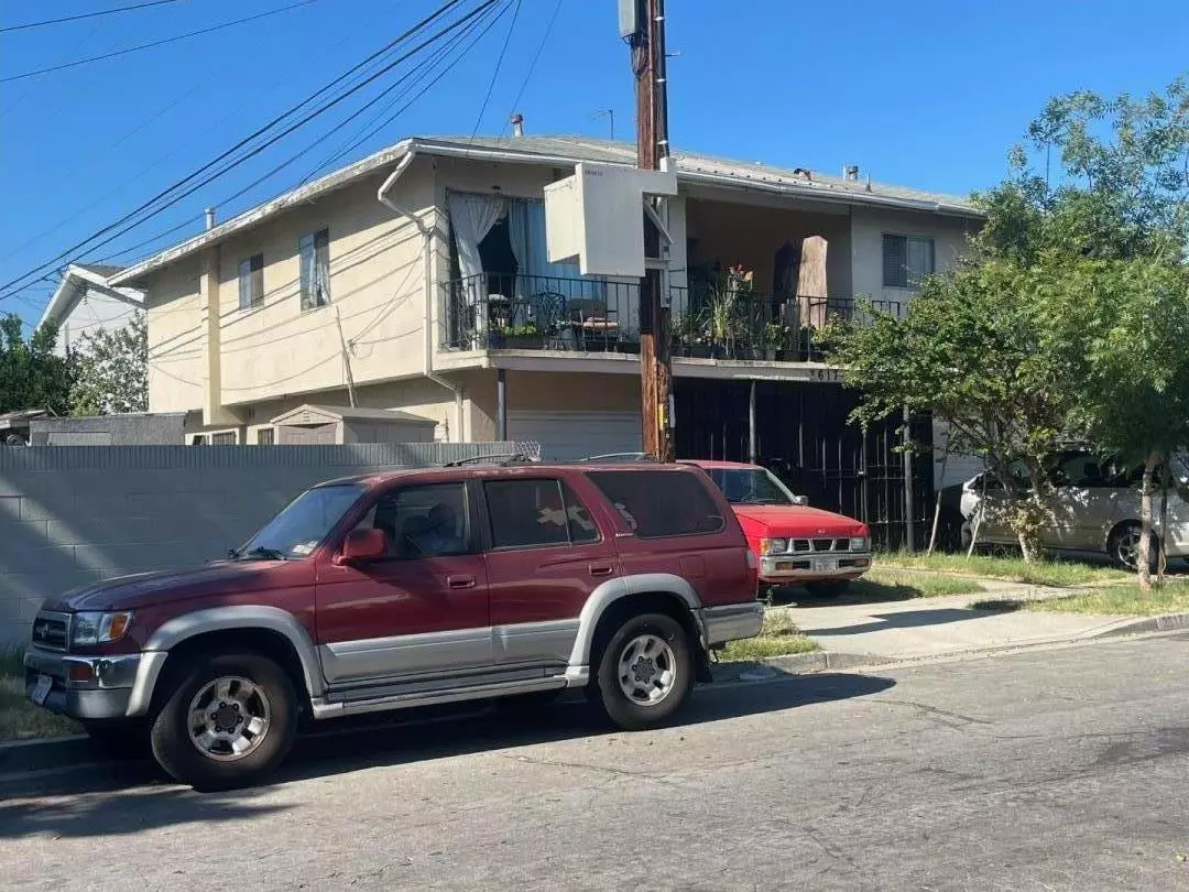 South Gate, CA 90280,3617 MICHIGAN AVE