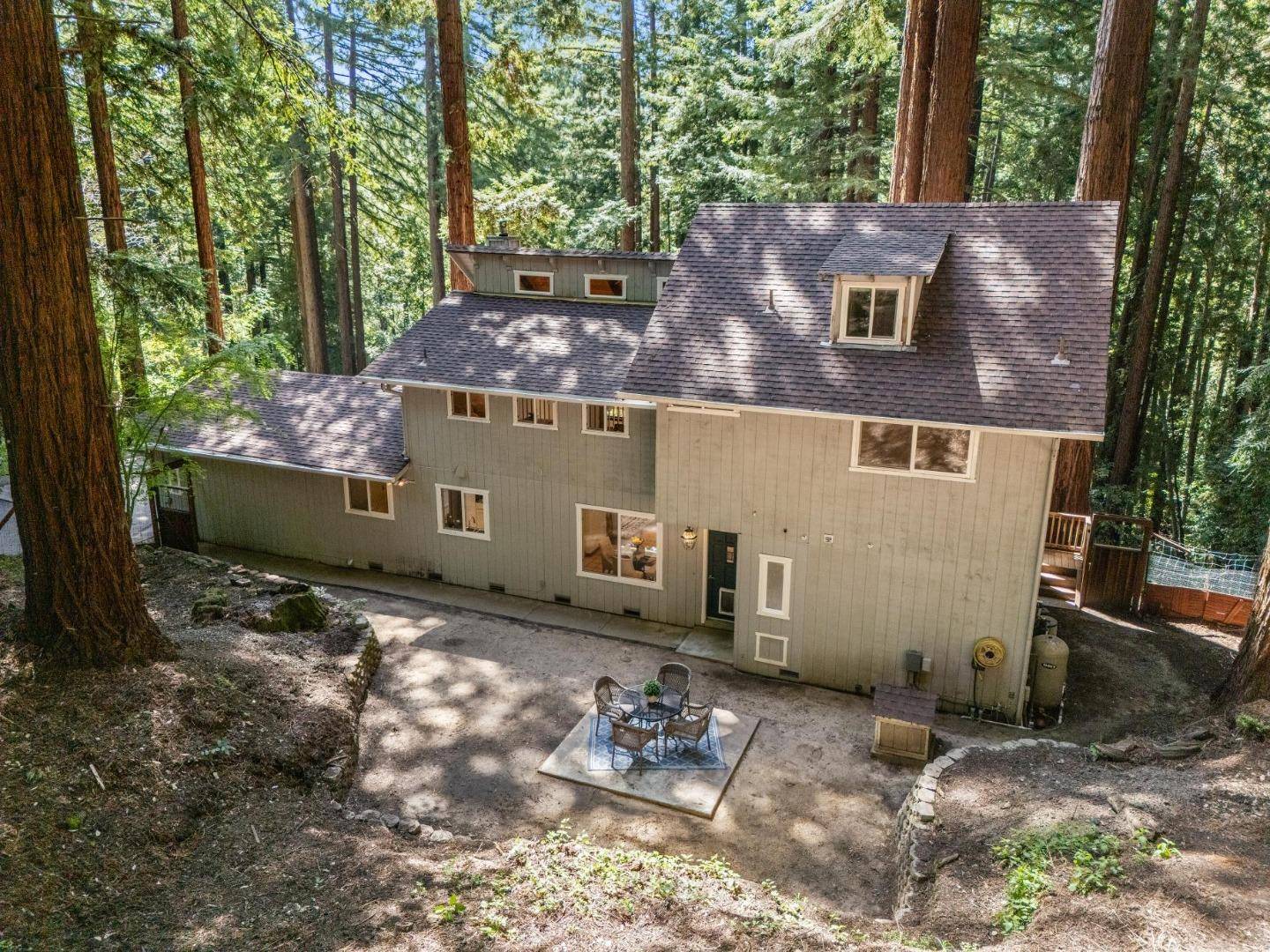 Los Gatos, CA 95033,16306 Redwood Lodge RD