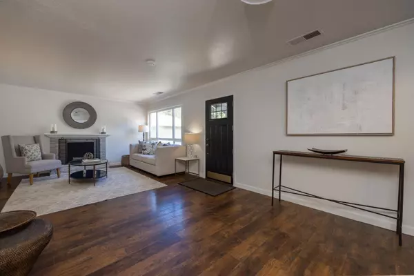 Pacifica, CA 94044,1572 Linda Mar BLVD