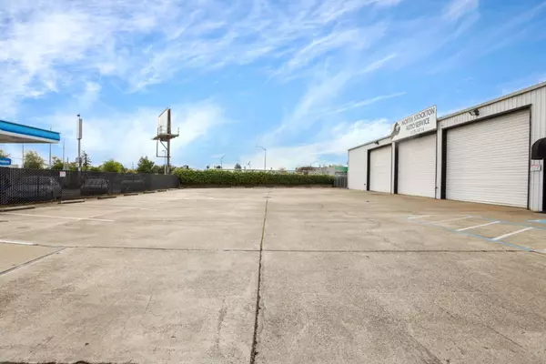 Stockton, CA 95209,8709 Davis RD