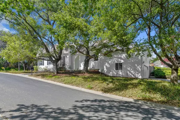 319 Montclair RD, Los Gatos, CA 95032