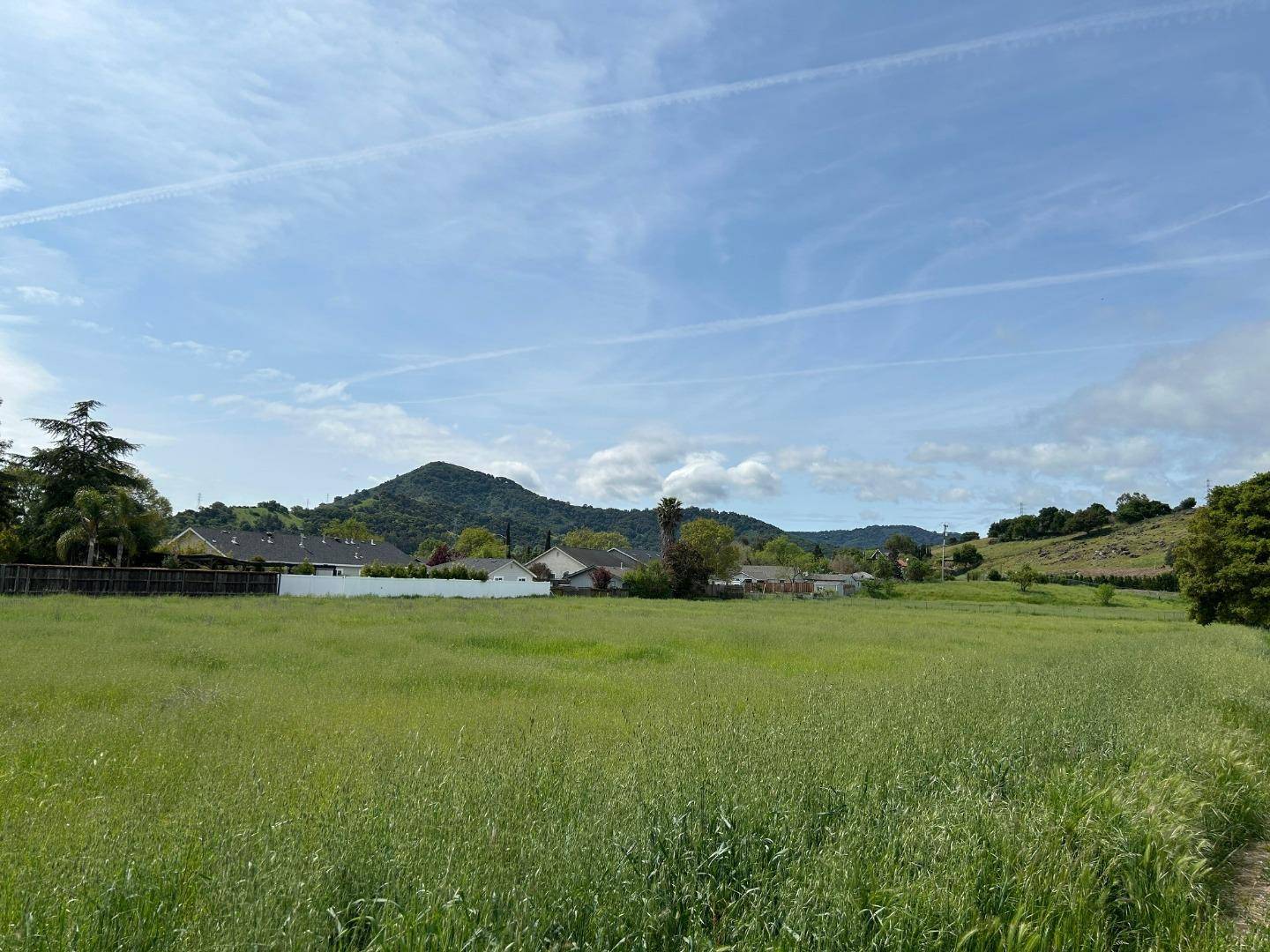 Morgan Hill, CA 95037,18680 Hale AVE