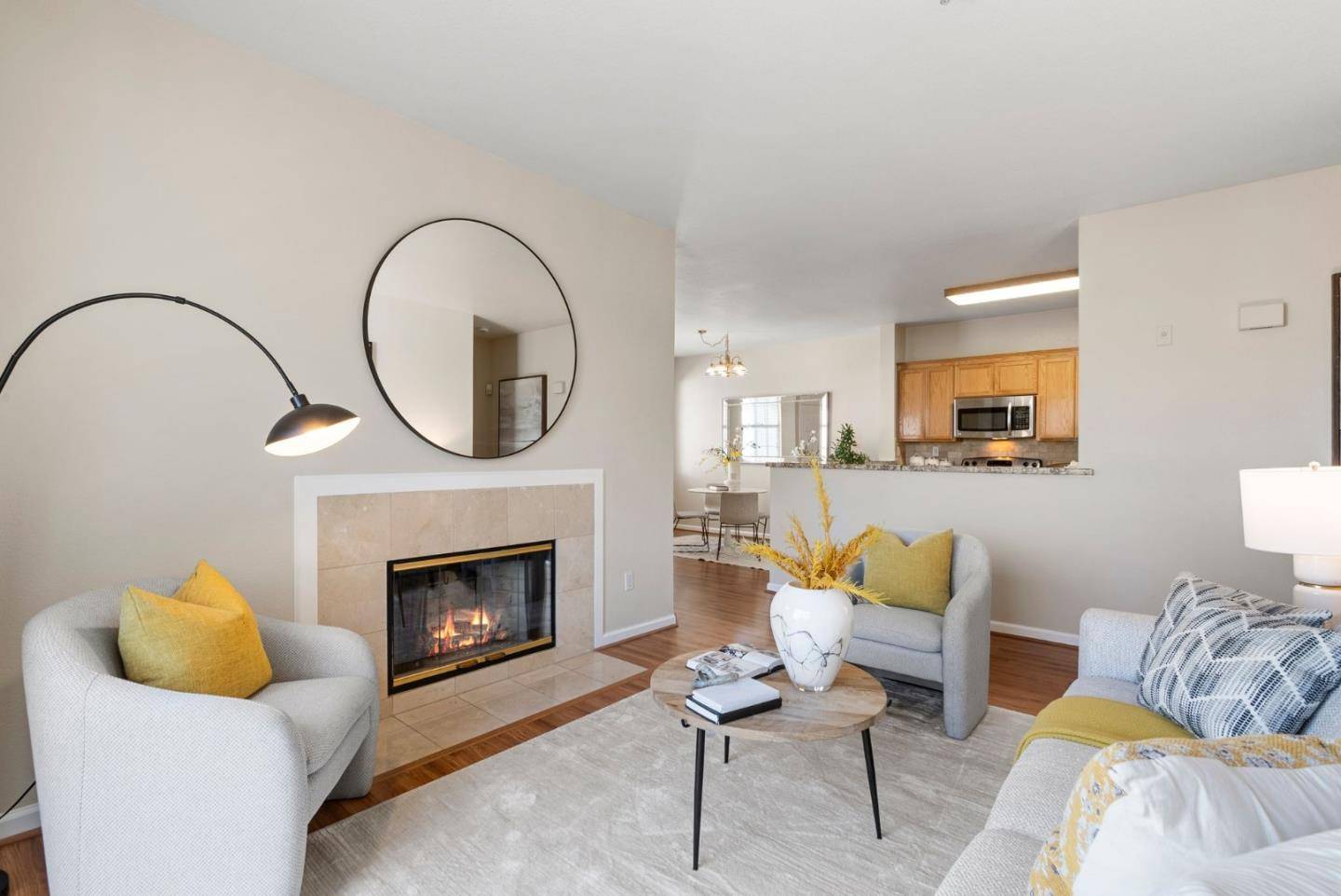 Sunnyvale, CA 94085,250 Santa Fe TER 322