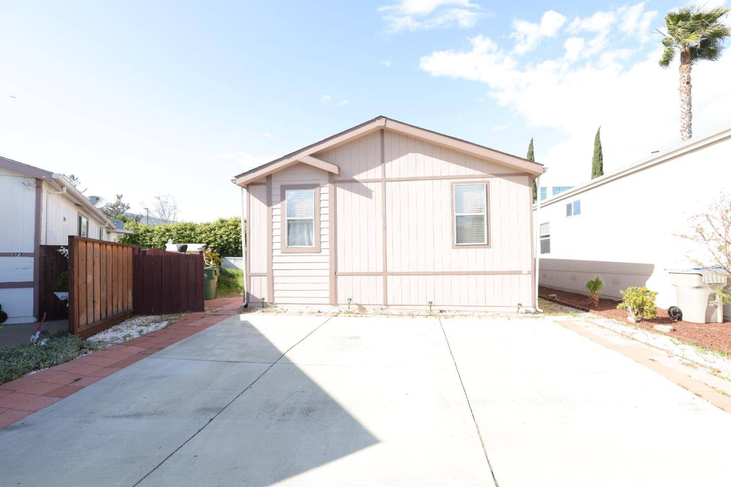 372 Los Encinos 372, San Jose, CA 95134
