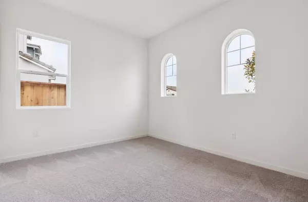 Vallejo, CA 94591,8078 Waterfall LN