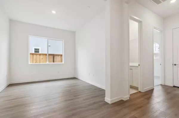 Vallejo, CA 94591,8078 Waterfall LN