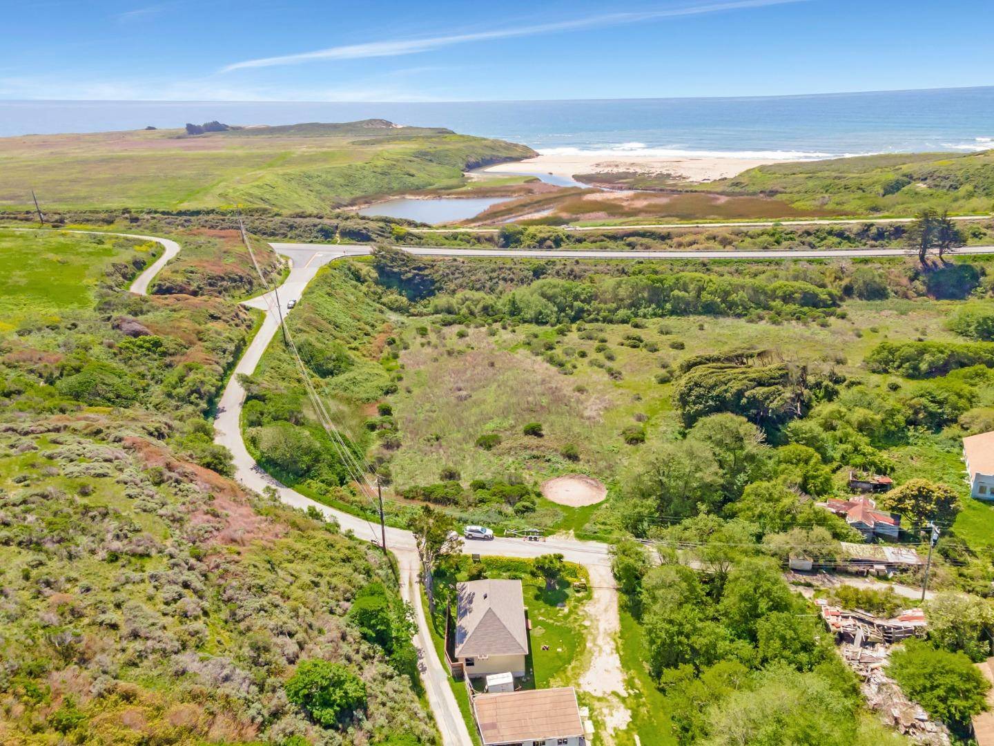 6005 Laguna RD, Santa Cruz, CA 95060