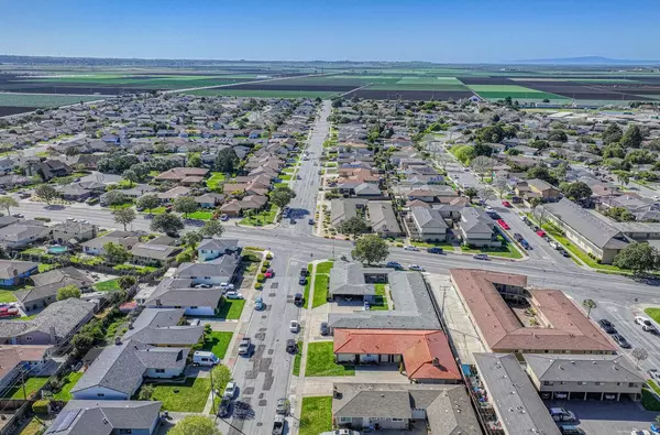 Salinas, CA 93901,676 & 678 Ambrose DR