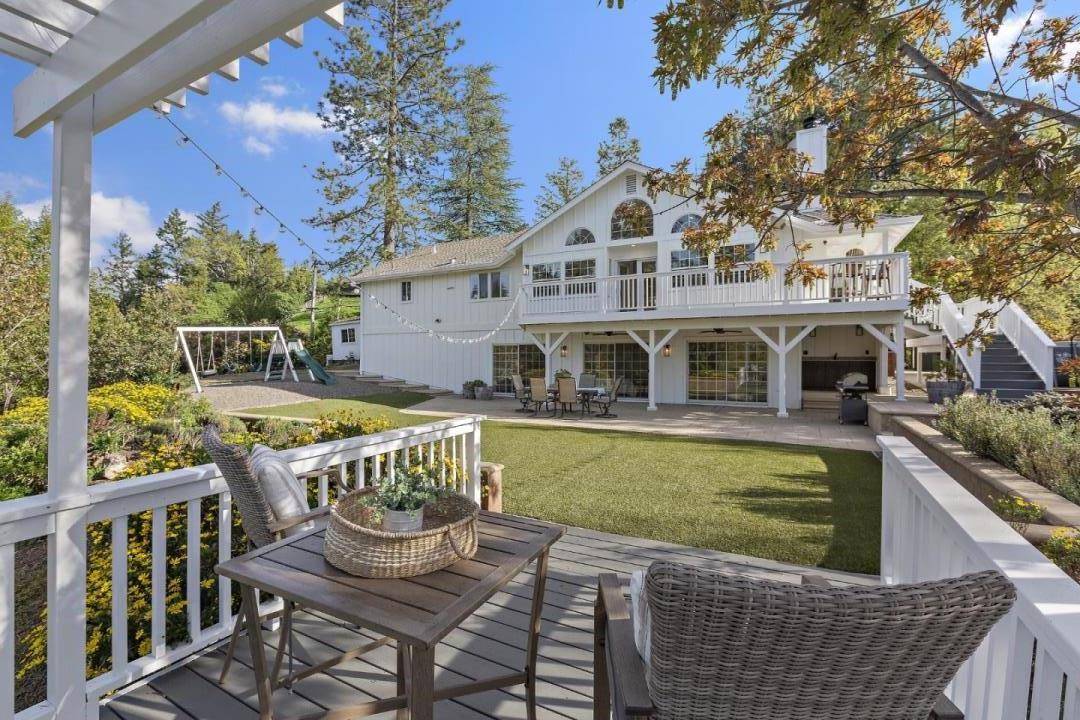 24865 Skyland RD, Los Gatos, CA 95033