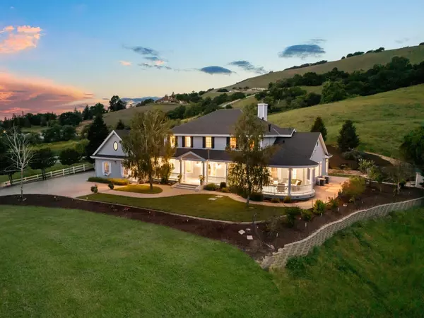 9560 Via Del Oro, Gilroy, CA 95020