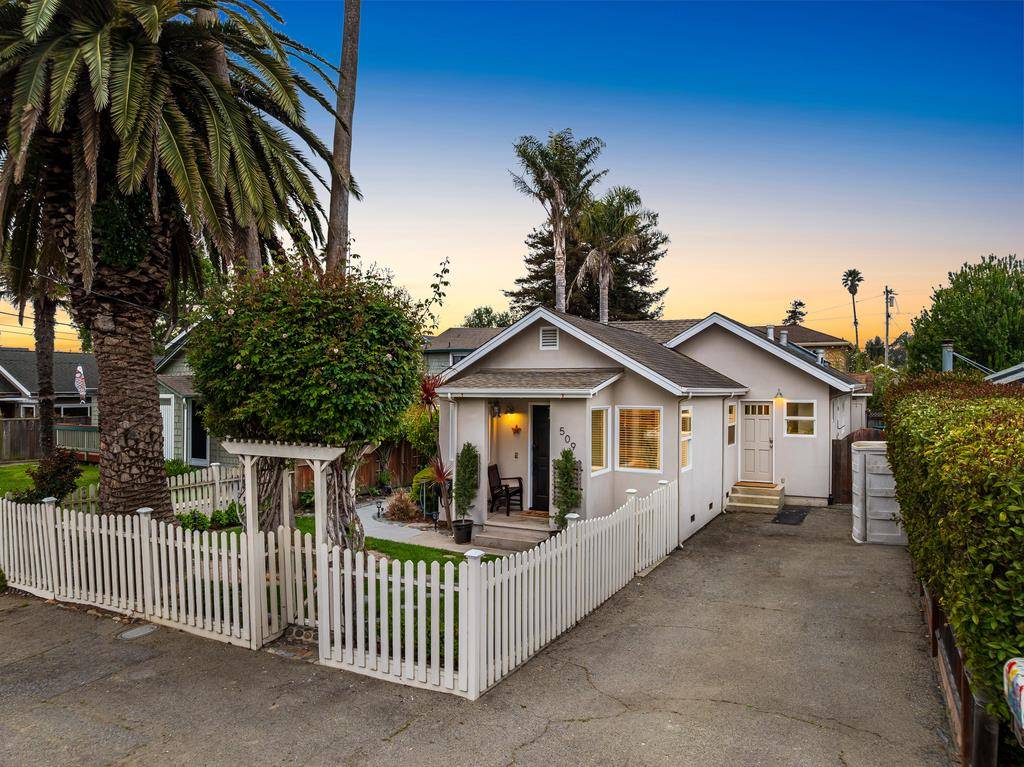 509 36th AVE, Santa Cruz, CA 95062