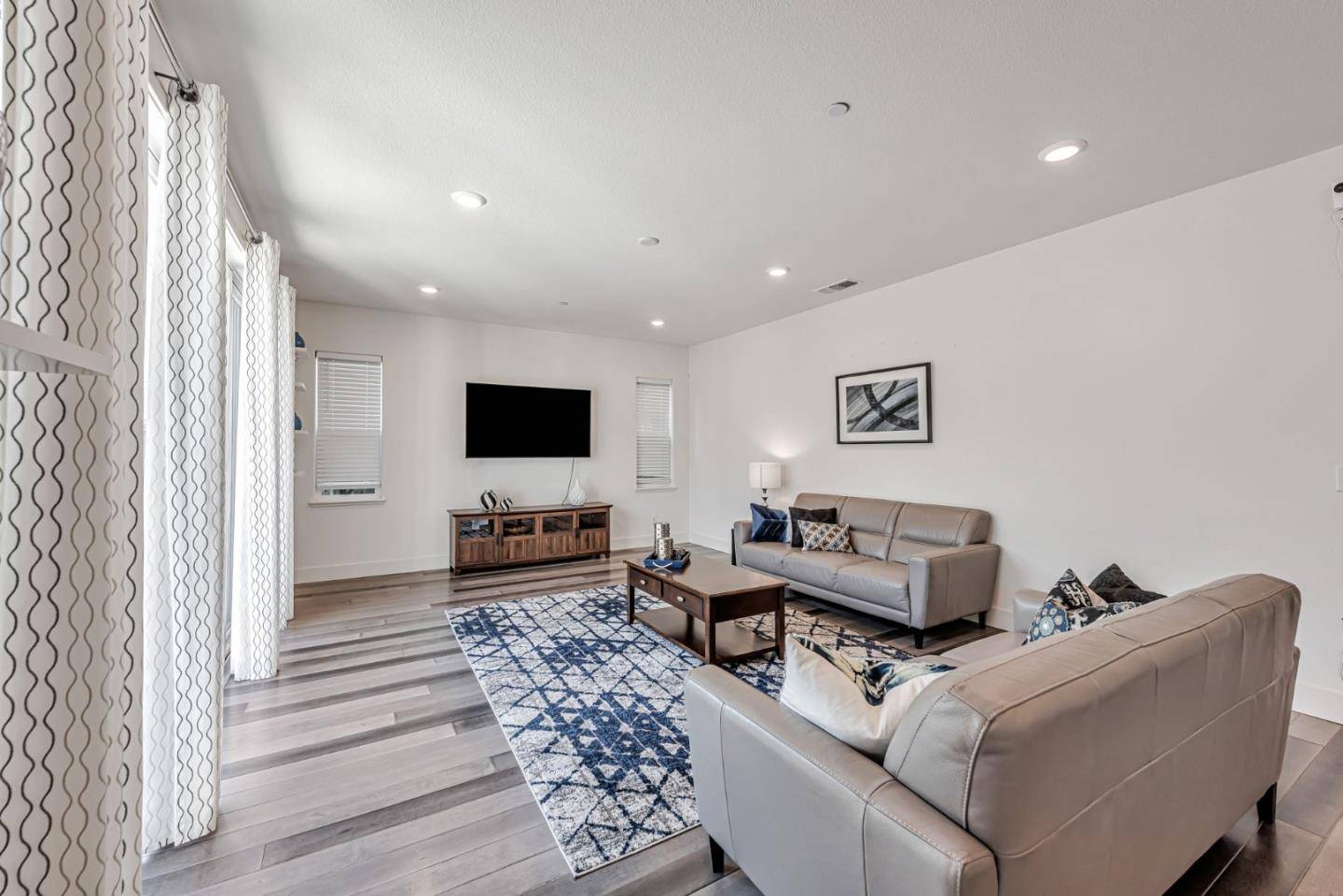 San Ramon, CA 94583,232 Via Encanto