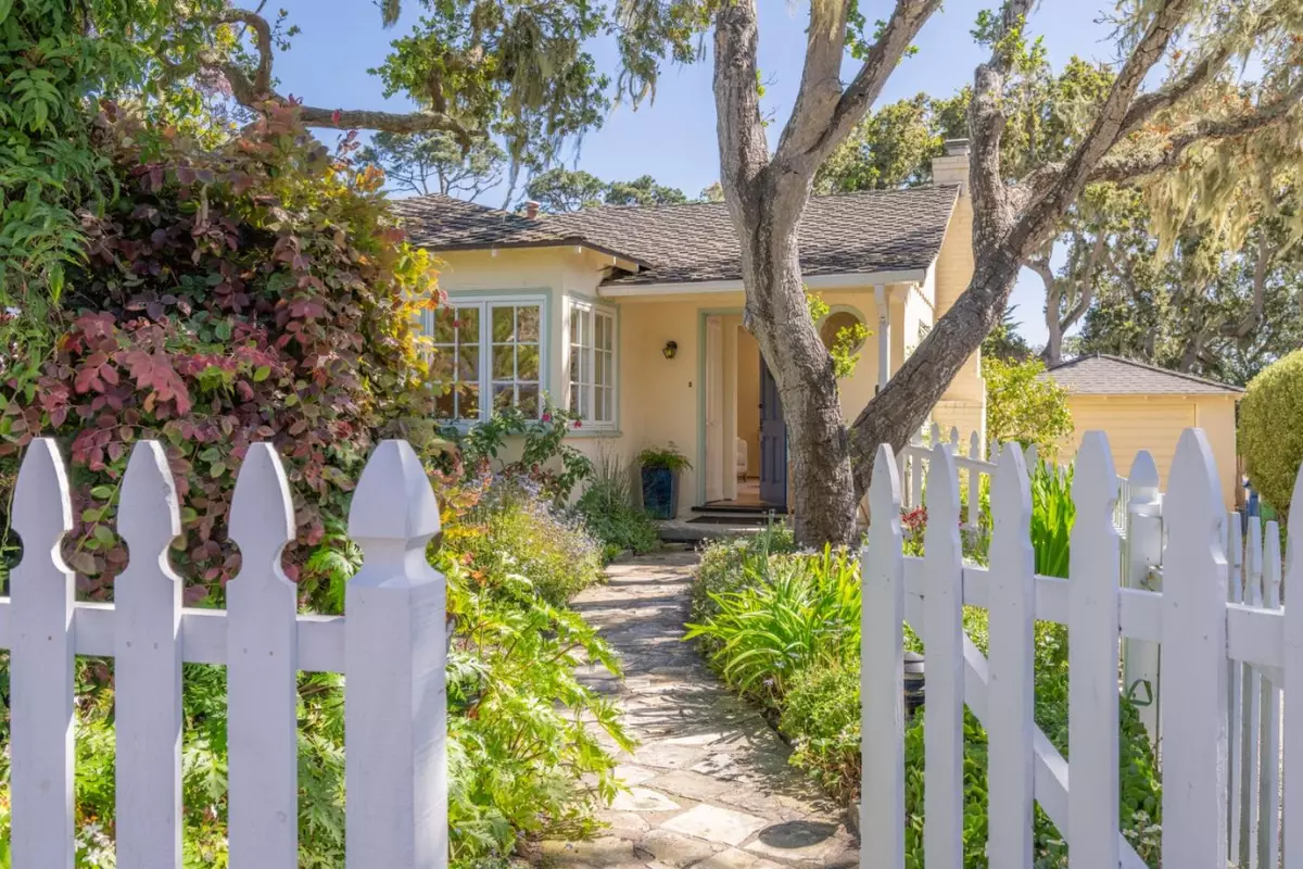 Carmel, CA 93921,0 4th Avenue 2 SW of Randall Way