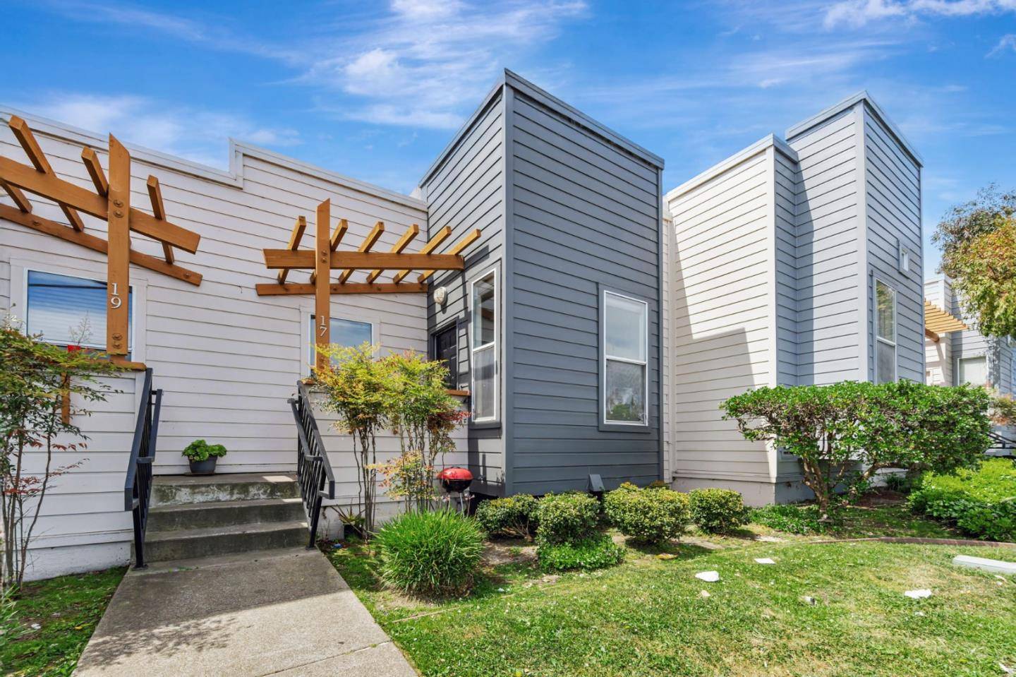 17 Kiska RD, San Francisco, CA 94124