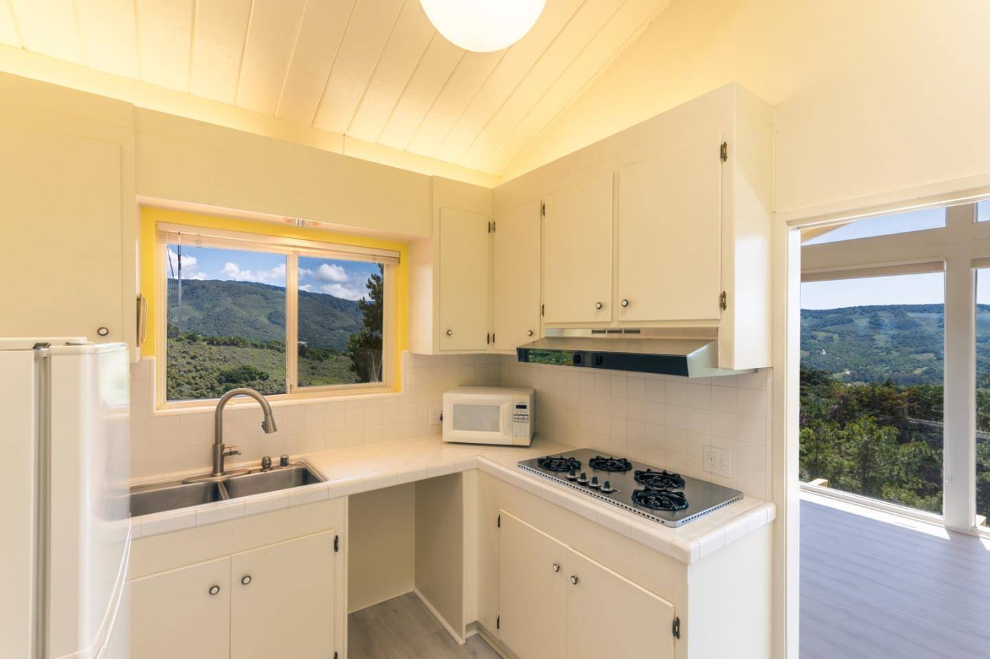 Carmel, CA 93923,25625 Tierra Grande DR