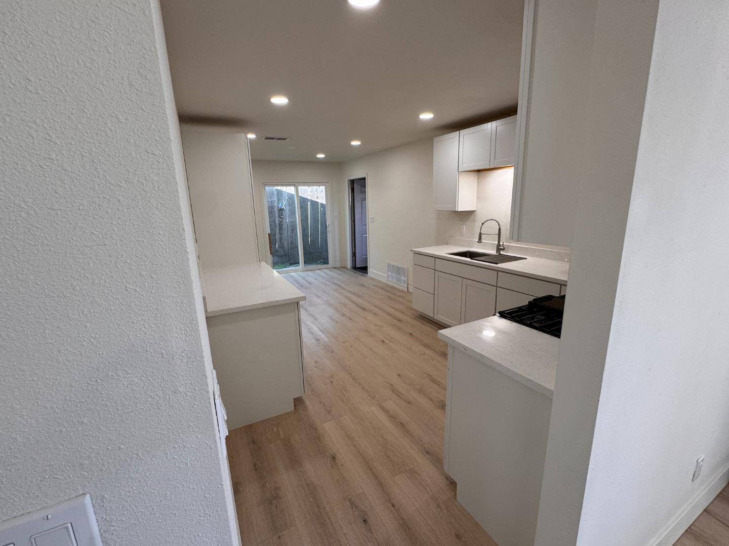 Greenfield, CA 93927,324 Hutchison DR