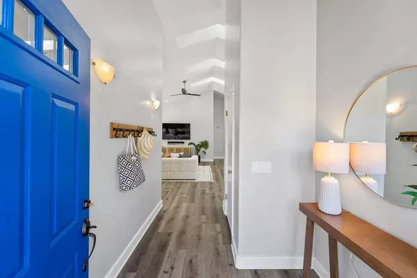 Santa Cruz, CA 95060,405 Esmeralda DR