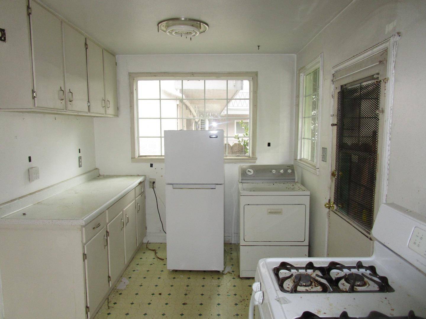 Oakland, CA 94619,2625 High ST