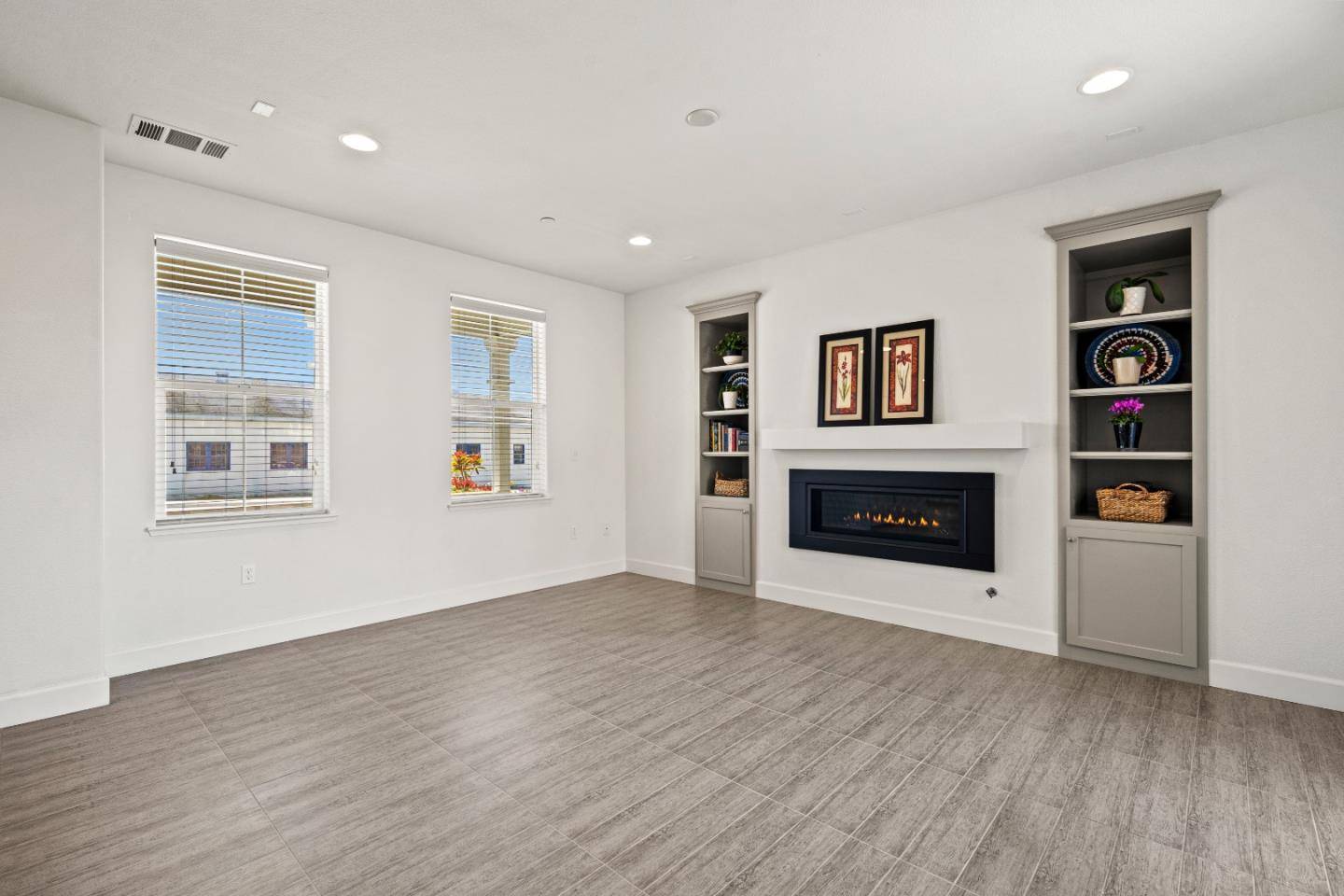 Marina, CA 93933,2602 Bluewater CT