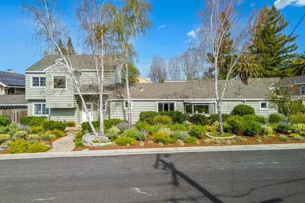 Los Gatos, CA 95032,15976 Linda AVE