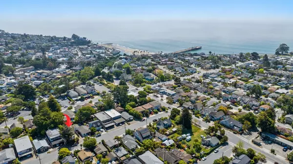 Capitola, CA 95010,1760 48th AVE