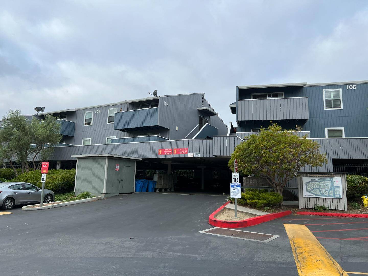 403 Piccadilly PL 22, San Bruno, CA 94066