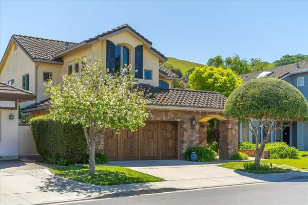 Salinas, CA 93908,17666 Winding Creek RD