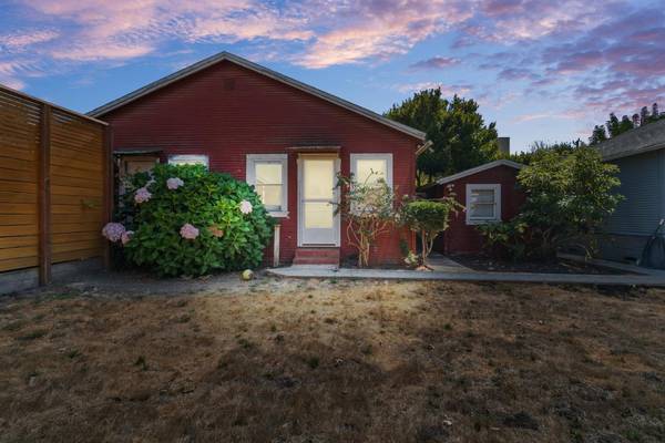 204 Hollister, Capitola, CA 95010