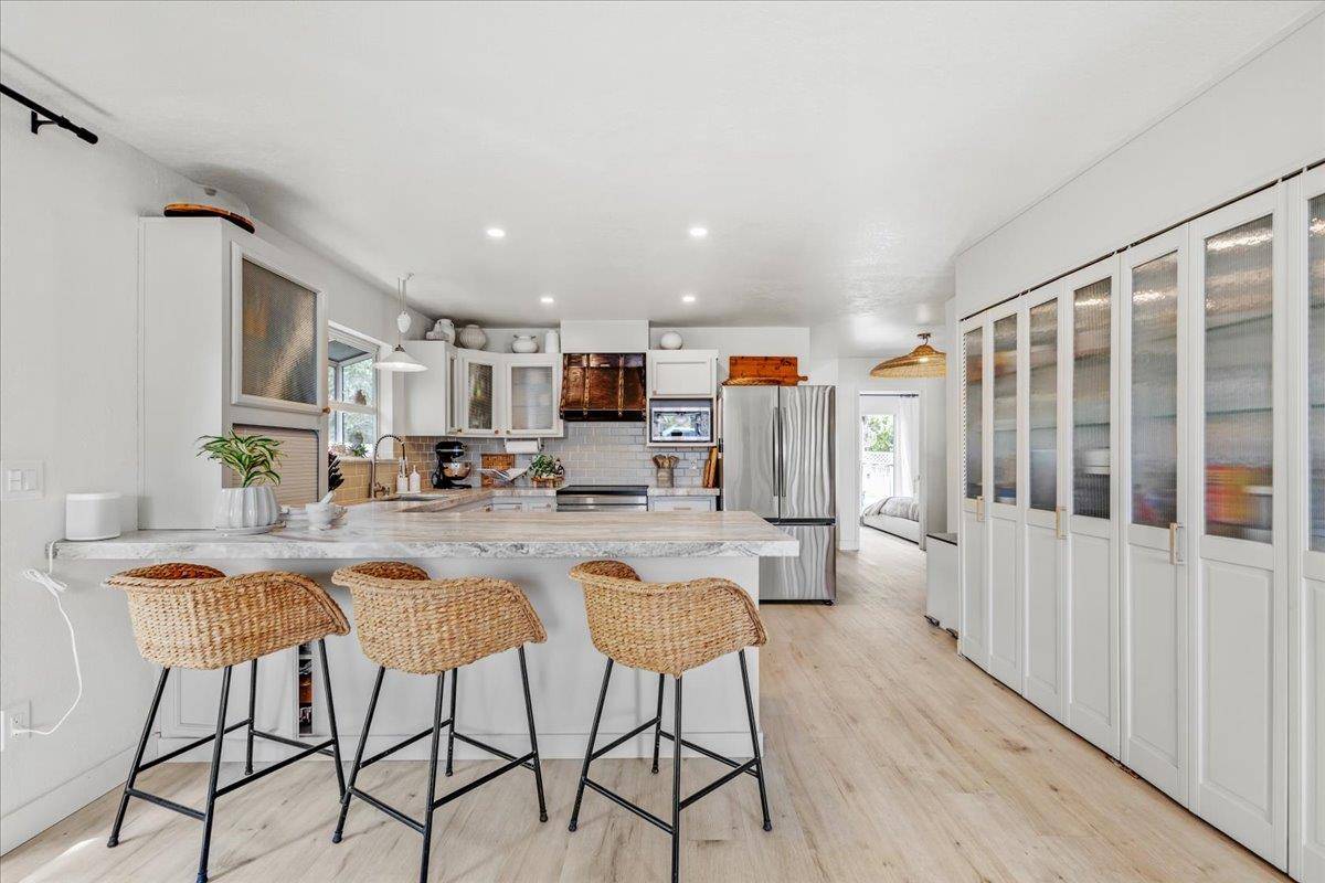 Seaside, CA 93955,1071 Madrid CT