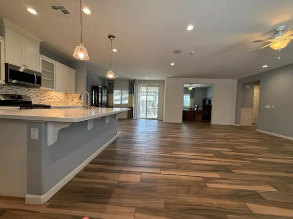 Los Banos, CA 93635,830 Auction ST