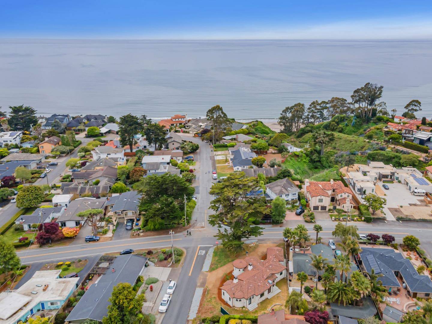 Aptos, CA 95003,505 Cliff DR