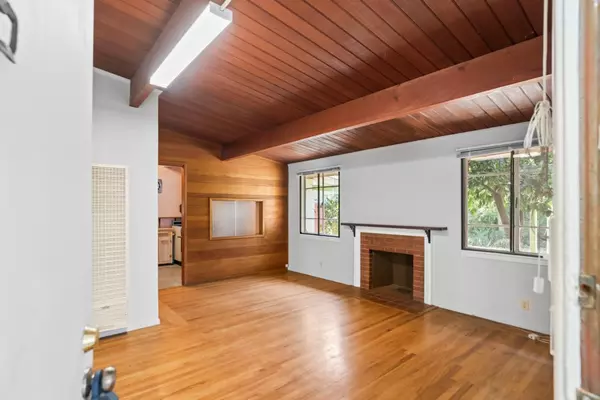 San Jose, CA 95128,2310 Peachtree LN