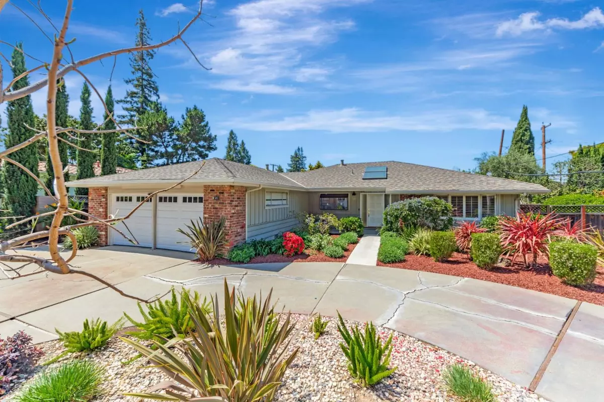 Menlo Park, CA 94025,171 E Creek DR