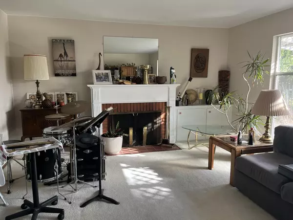 San Jose, CA 95132,15241 Camelot DR