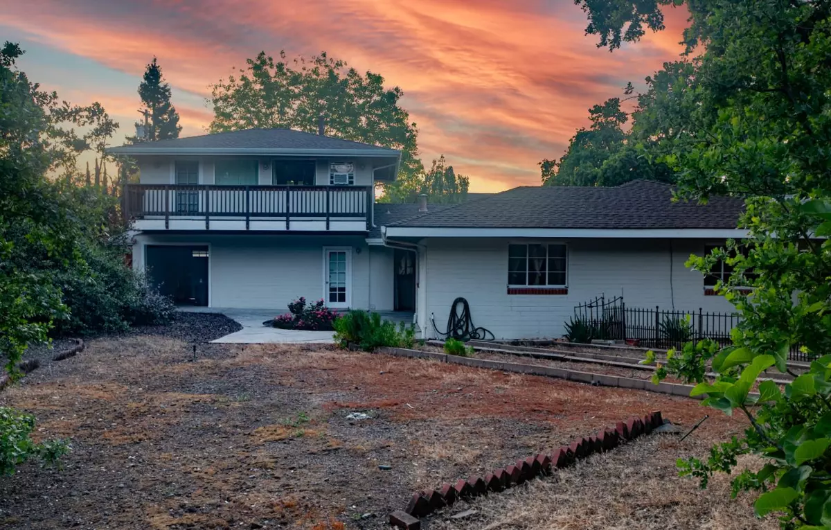 Palo Alto, CA 94306,729 La Para AVE