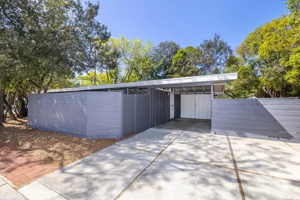 Palo Alto, CA 94306,575 E Meadow DR